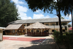 Augusti 2012 Lanta - skola